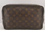 Auth Louis Vuitton Monogram Trousse Toilette 28 Clutch Hand Bag Old Model 3299K Online Hot Sale