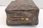 Auth Louis Vuitton Monogram Trousse Toilette 28 Clutch Hand Bag M47522 LV 6922K Hot on Sale