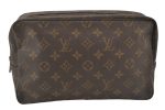 Auth Louis Vuitton Monogram Trousse Toilette 28 Clutch Hand Bag M47522 LV 6864K For Sale