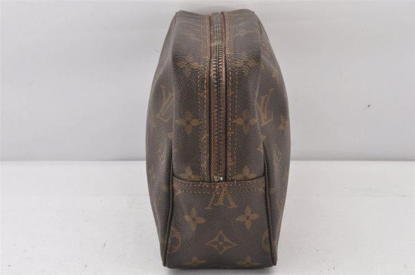 Auth Louis Vuitton Monogram Trousse Toilette 28 Clutch Hand Bag M47522 LV 6864K For Sale