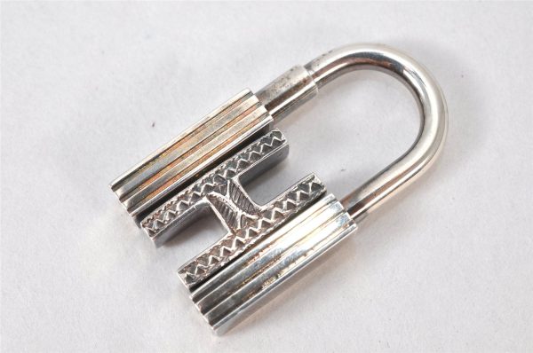 Authentic HERMES TOUAREG Cadena Padlock Silver 925 Box 4716K For Discount