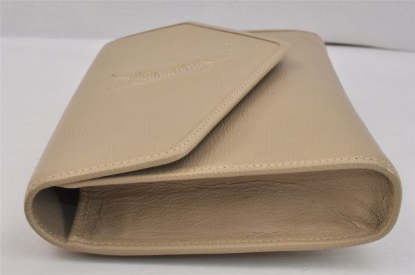 Authentic YVES SAINT LAURENT Vintage Clutch Hand Bag Purse Leather Beige 2749K For Discount