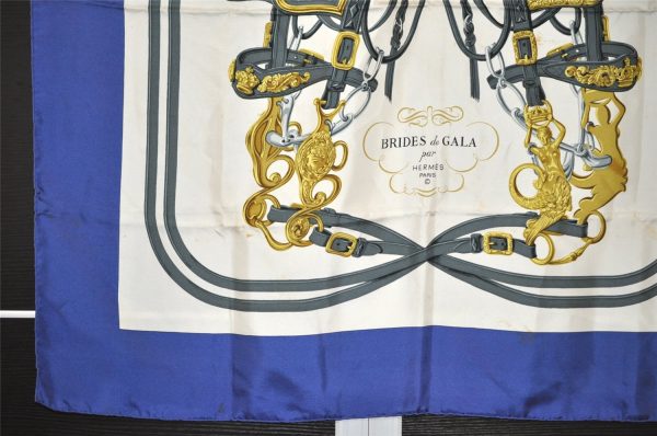 Authentic HERMES Carre 90 Scarf  BRIDES de GALA par  Silk Blue 3120K Supply