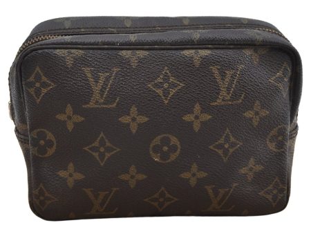 Auth Louis Vuitton Monogram Trousse Toilette 18 Clutch Hand Bag LV Junk L0455 Online