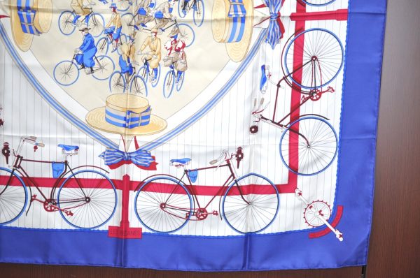 Authentic HERMES Carre 90 Scarf  LES BECANES  Silk Blue K8597 Sale