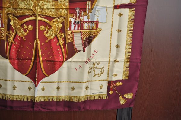 Authentic HERMES Carre 90 Scarf  VUE DU CARROSSE DE  Silk Purple K8504 For Cheap